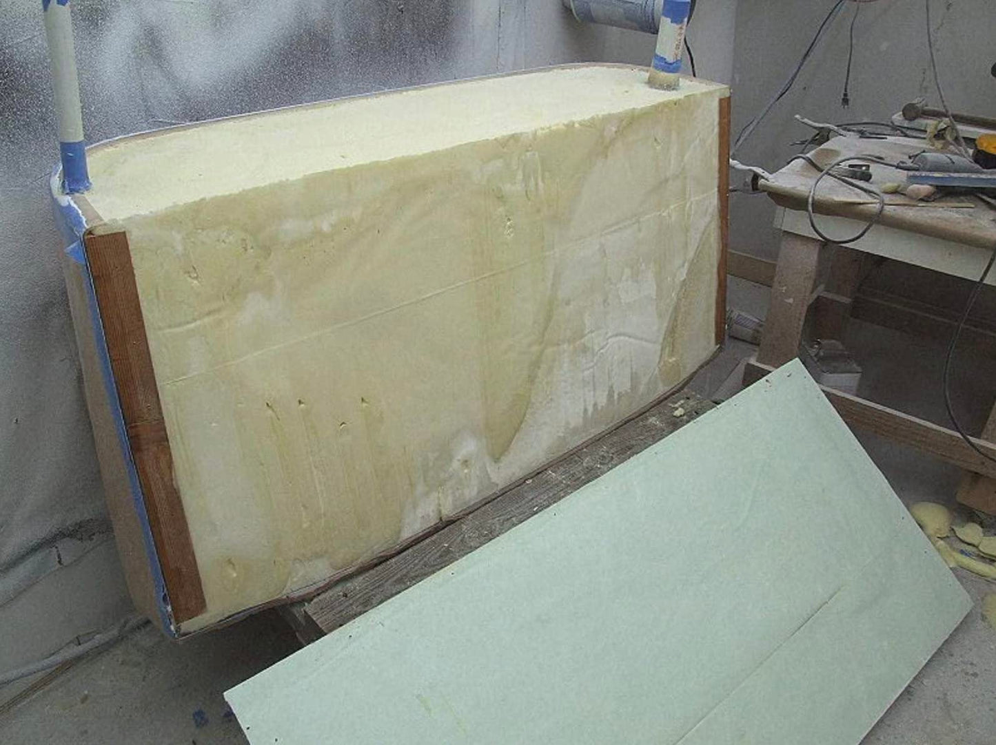 Lifeboat Urethane Pour Foam - 2lb Density - 55 Gallon drum Kit 2-Part Closed Cell Rigid Pour Foam - Fast-Acting Formula - Great for Boat Buoyancy, Flotation, Filling, Soundproofing, & Insulation